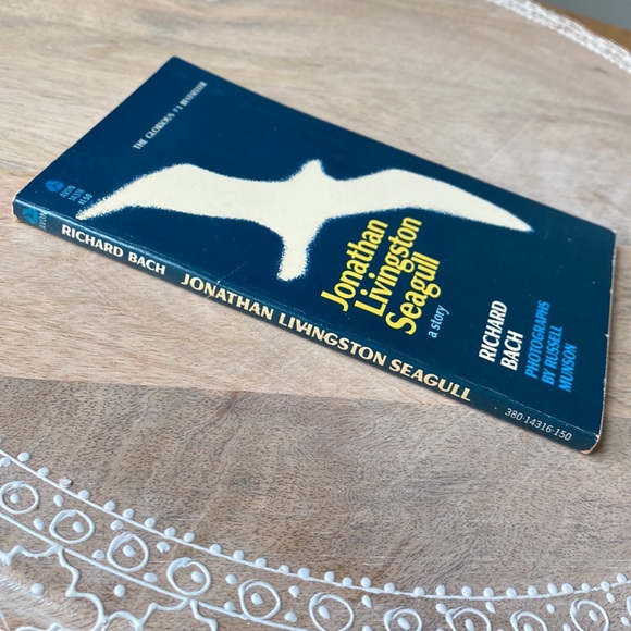Jonathan Livingston Seagull a story by Richard Bach vintage copy Paperback - Picture 4 of 7